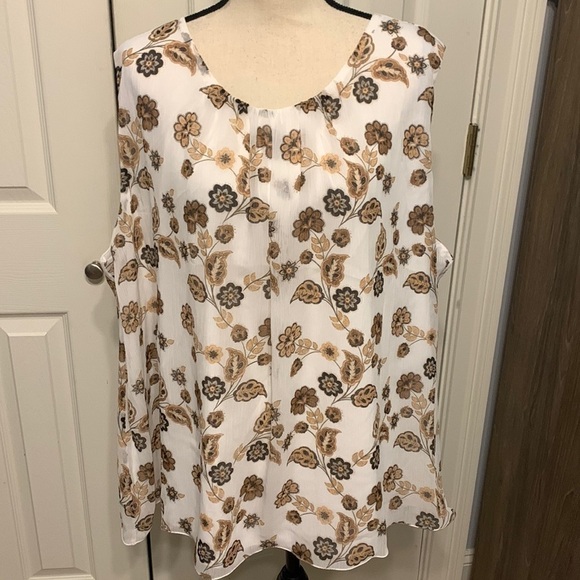 Calvin Klein Tops - Calvin Klein Plus Pleated Neck Top
